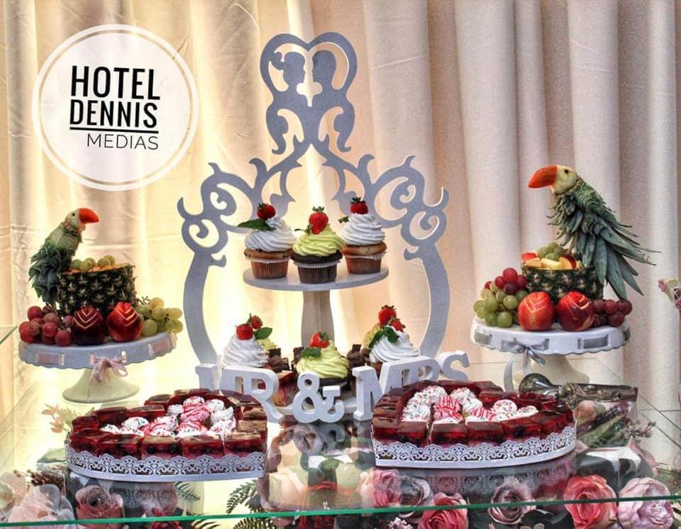 Hotel Dennis Medias Ngoại thất bức ảnh