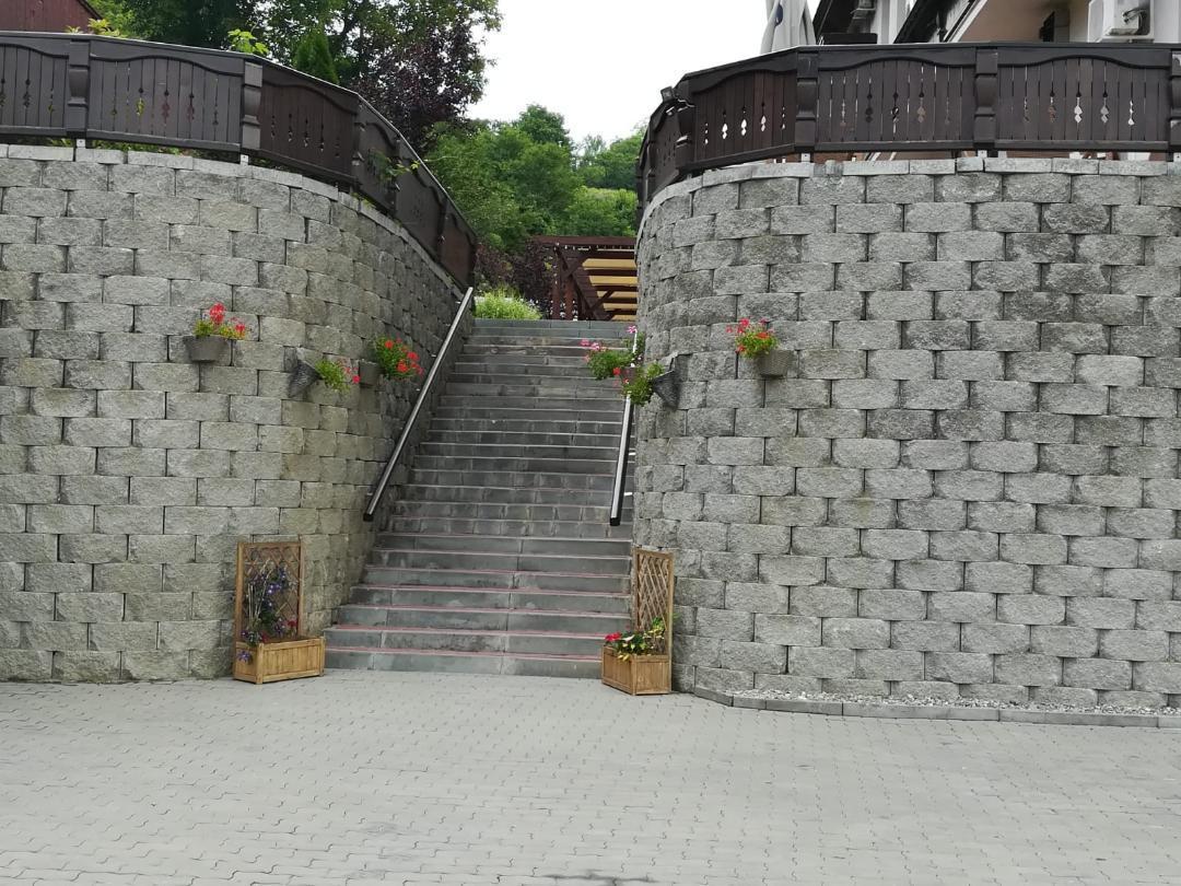 Hotel Dennis Medias Ngoại thất bức ảnh